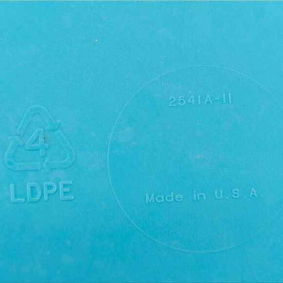 Tupperware TupperCare 2552A-2 Microwave Reheatable Divided Dish w/ 2541A-11 Lid - Picture 4 of 9